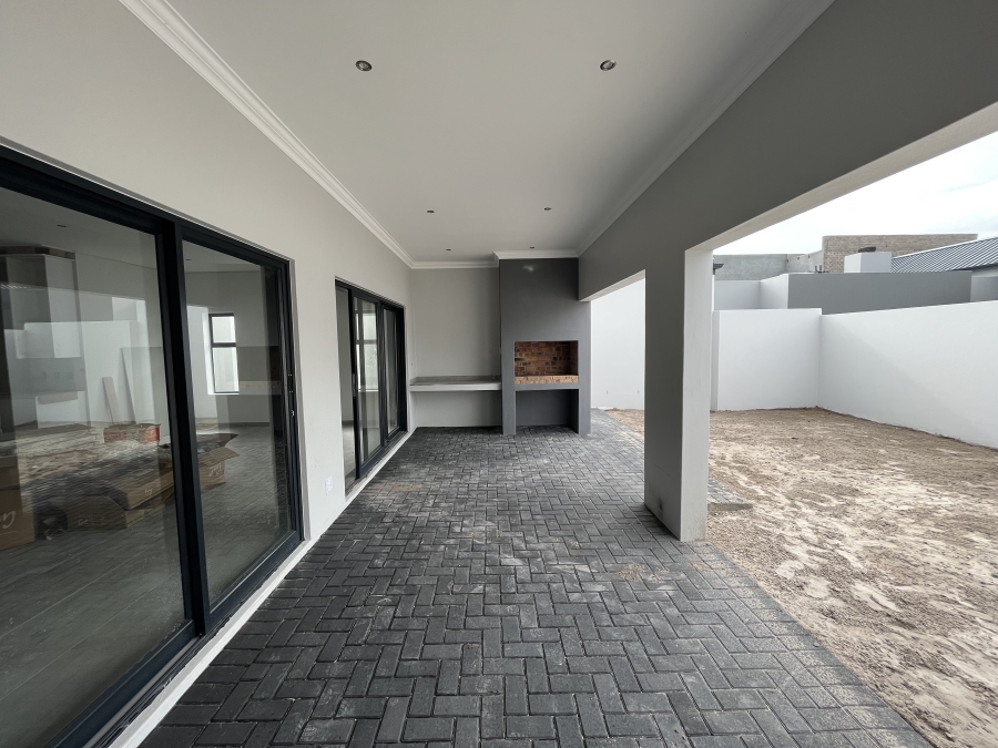 3 Bedroom Property for Sale in Sandown Western Cape